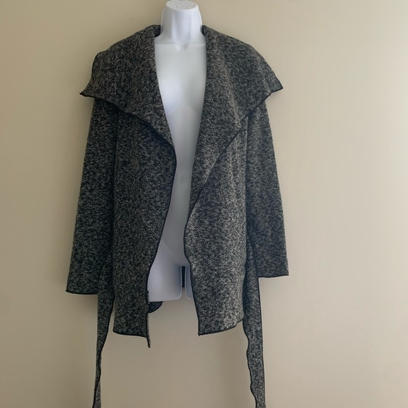 Ann Taylor Factory Wrap Cardigan - Picture 5 of 13